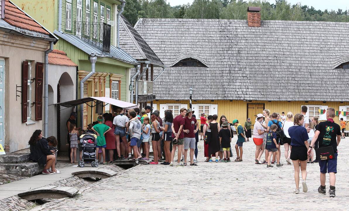 100-mečio stovykla „Laužų karta“ 