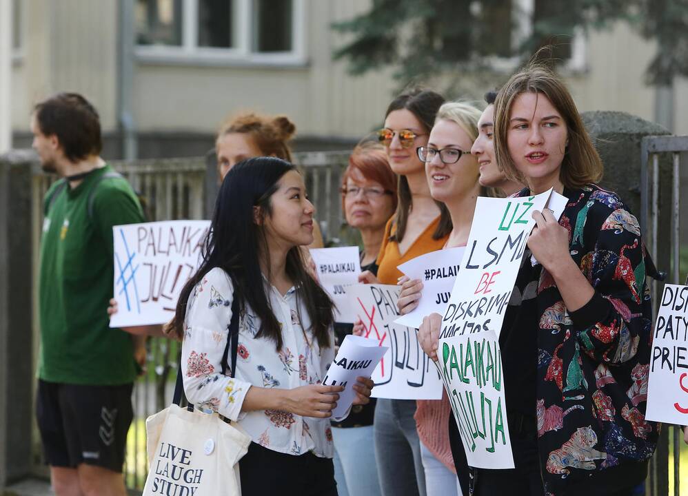 Akcija #PalaikauJulija