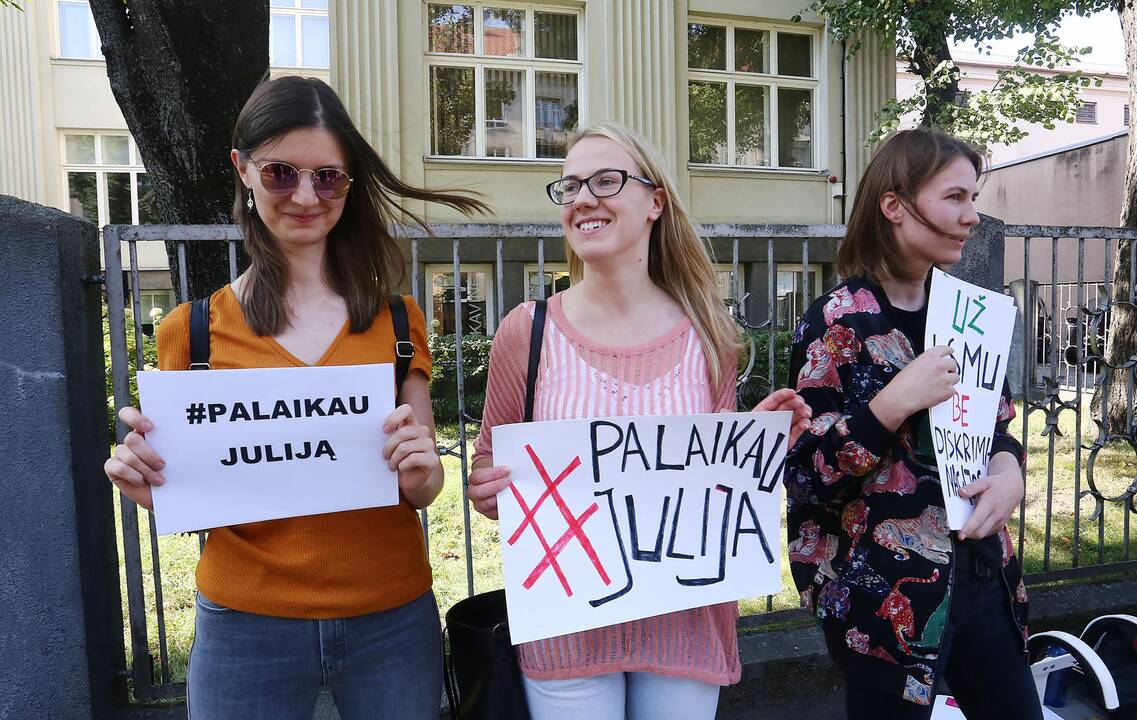 Akcija #PalaikauJulija