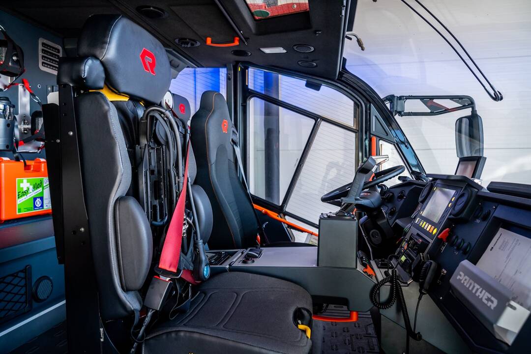 Pirkinys: "Rosenbauer Panther" mašinos pasižymi ne tik išskirtine išvaizda, bet ir technine specifikacija.