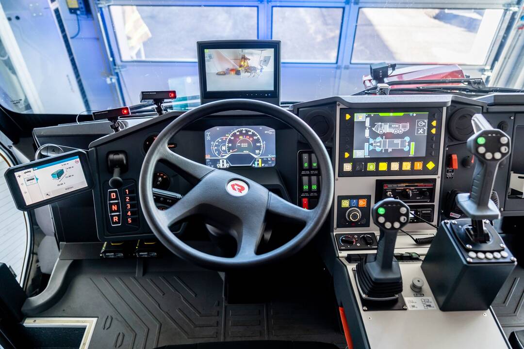 Pirkinys: "Rosenbauer Panther" mašinos pasižymi ne tik išskirtine išvaizda, bet ir technine specifikacija.