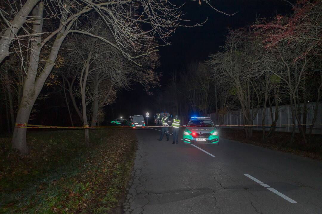 Kaune nušautas vyras, sužeista moteris