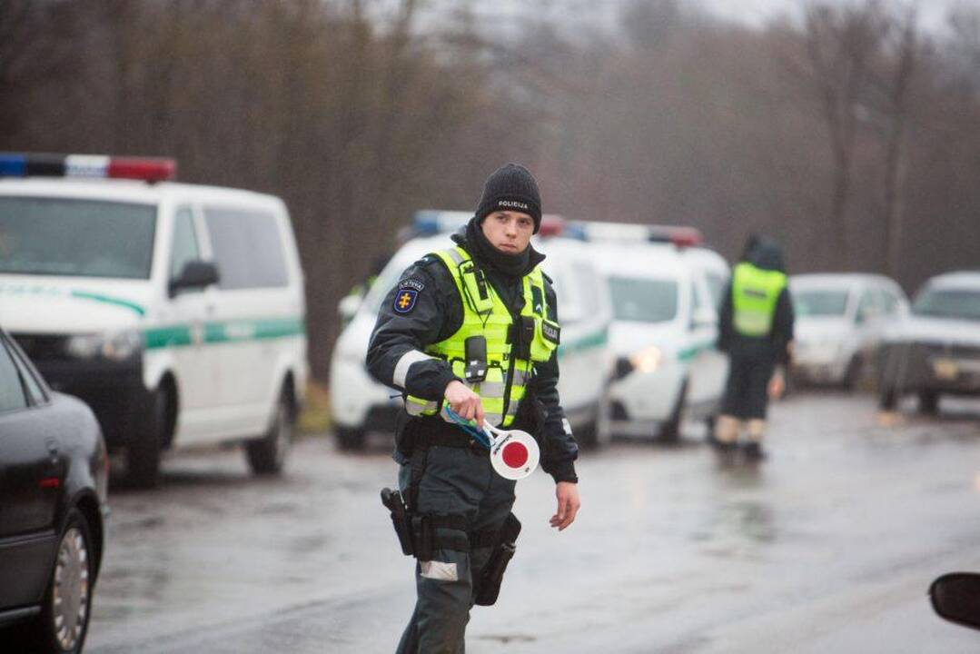 Savaitgalio reidas: įkliuvo ne tik beteisiai, bet apgirtę vairuotojai