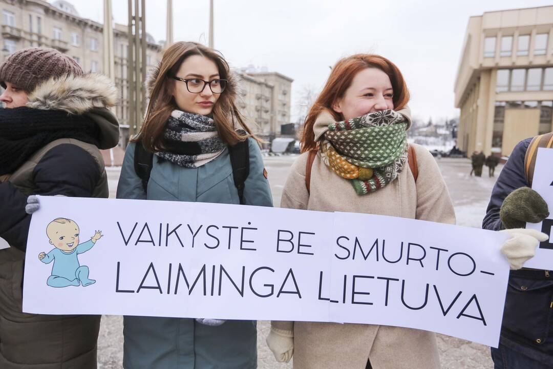 Tendencija: per šių metų pirmą ketvirtį sulaukta dvigubai daugiau pranešimų apie galimą seksualinį smurtą prieš vaikus nei praėjusiais metais.