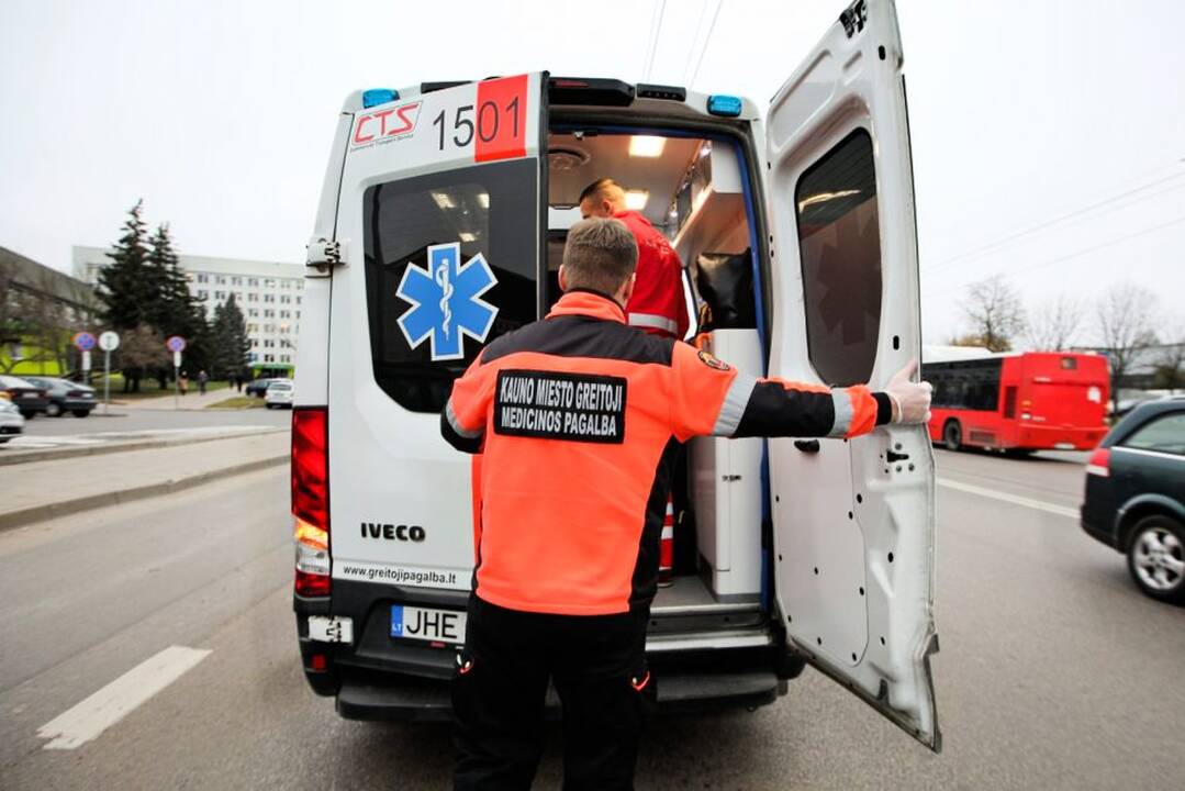 Skaudi nelaimė Šilainiuose: partrenktas per perėją ėjęs mažametis