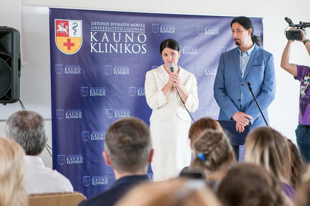 Vaikų piešinių parodos atidarymas Kauno klinikose