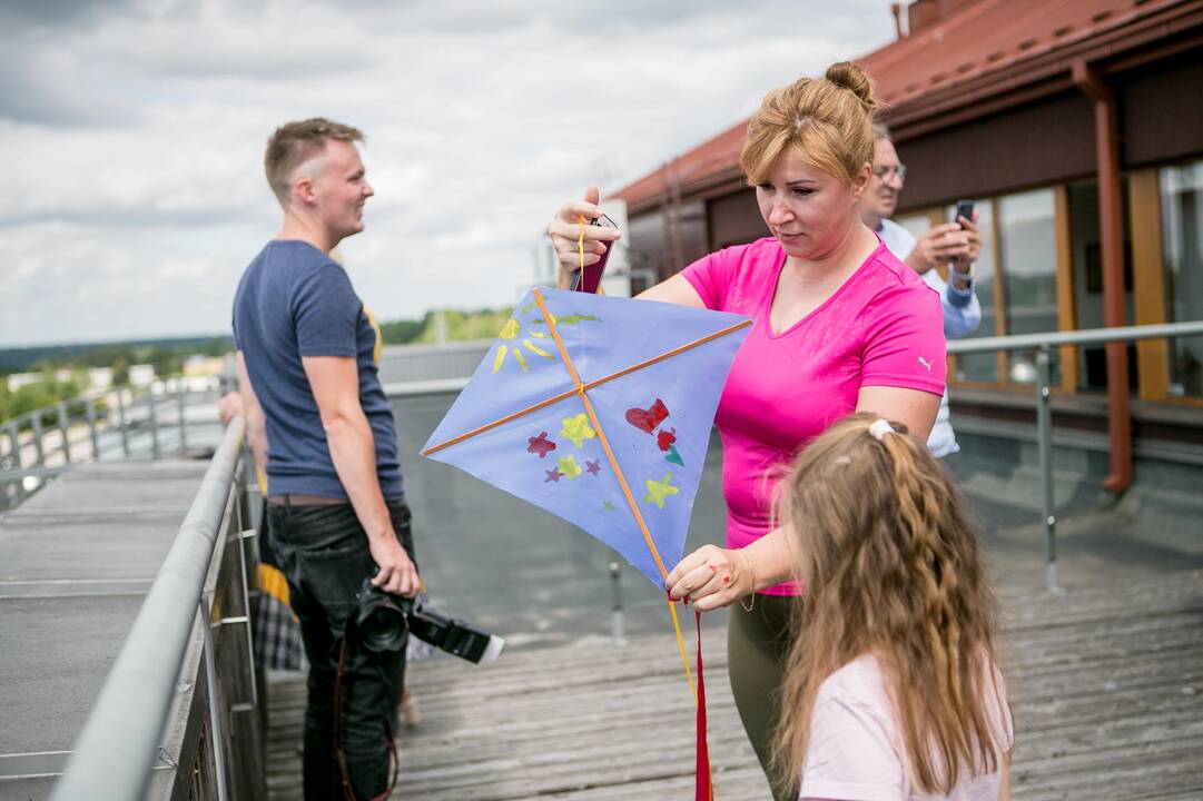 Vaikų piešinių parodos atidarymas Kauno klinikose