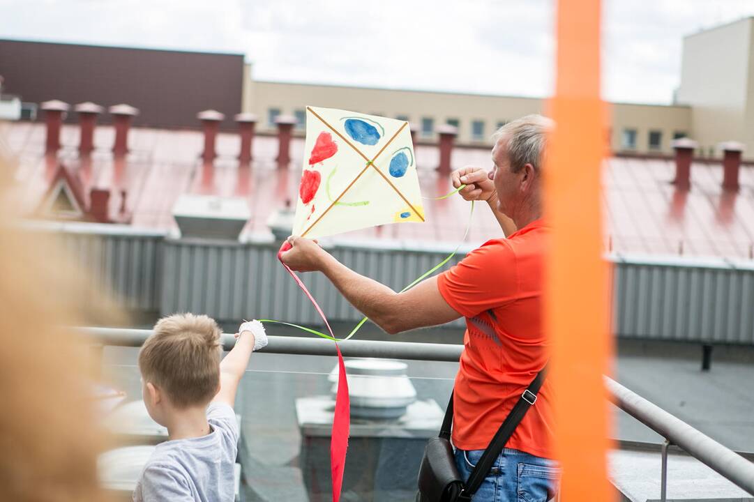 Vaikų piešinių parodos atidarymas Kauno klinikose