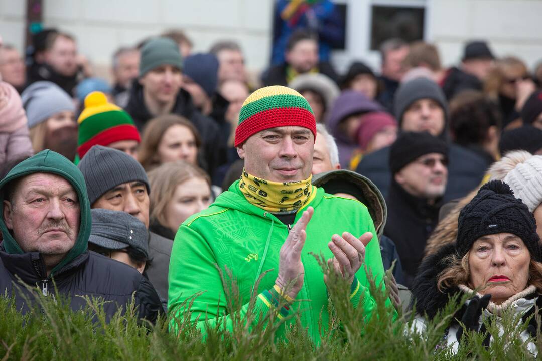 Trijų Baltijos valstybių vėliavų pakėlimo ceremonija S. Daukanto aikštėje