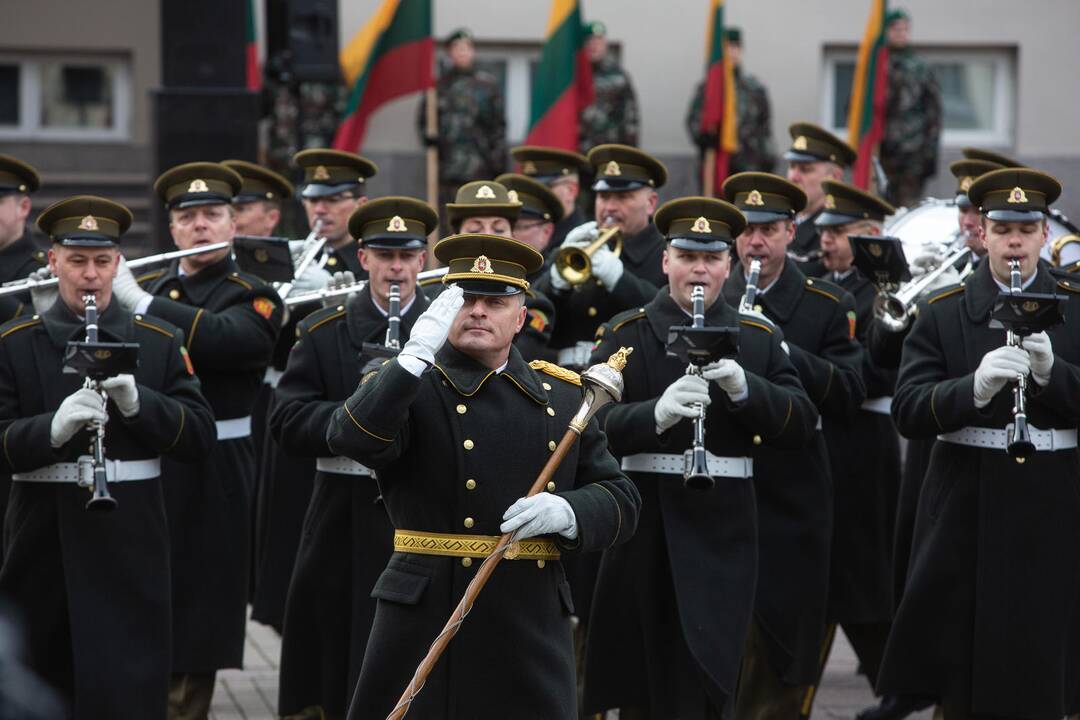 Trijų Baltijos valstybių vėliavų pakėlimo ceremonija S. Daukanto aikštėje