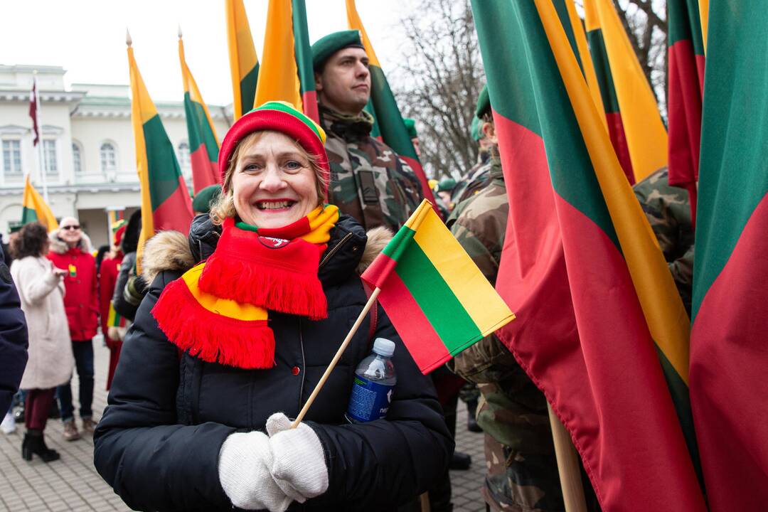 Trijų Baltijos valstybių vėliavų pakėlimo ceremonija S. Daukanto aikštėje