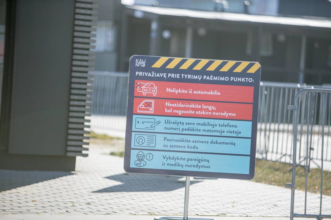 Atidarytas mobilus koronaviruso patikros punktas Kaune