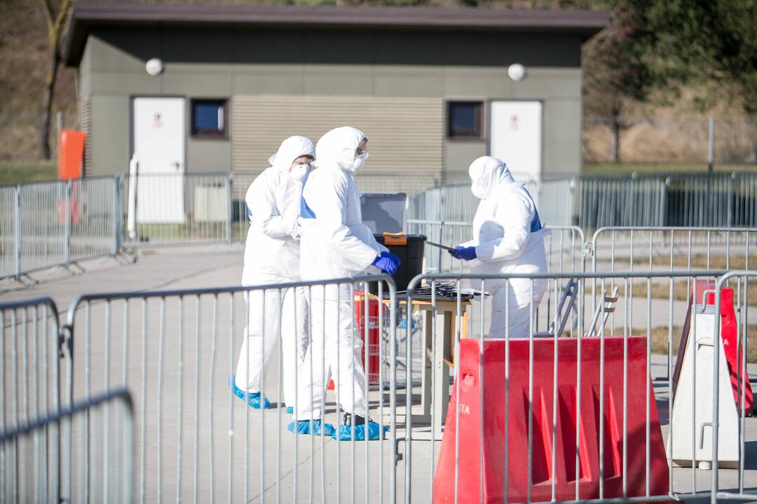 Atidarytas mobilus koronaviruso patikros punktas Kaune