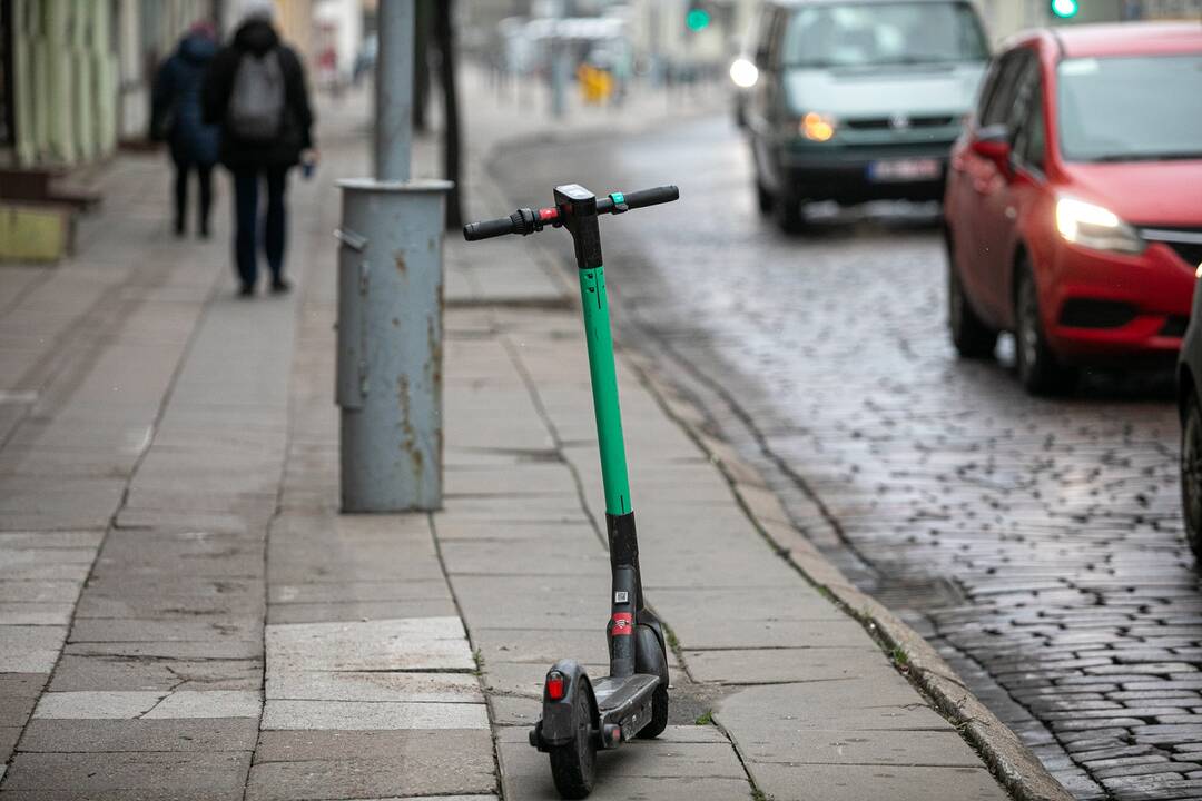 Elektriniai paspirtukai: kodėl jie dega ir kaip išvengti tokių gaisrų