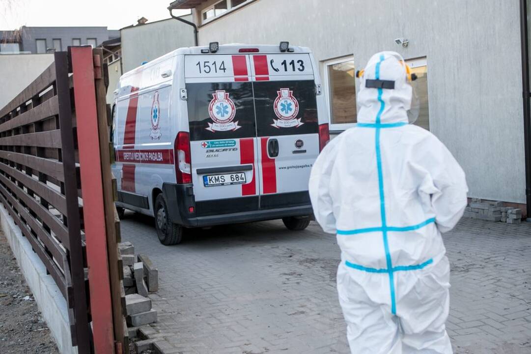 Šokiruoja: 60 iš 100 COVID-19 simptomus jautusių lietuvių niekur nesikreipė