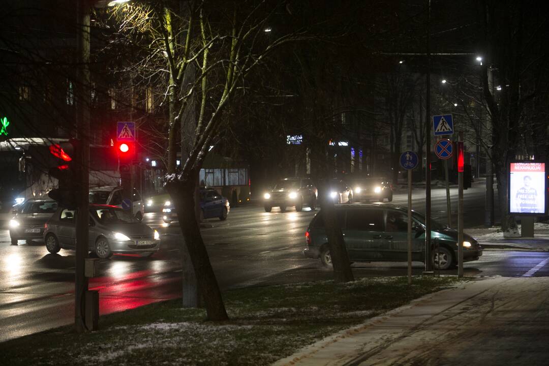 Kauniečiai užgulė prekybos centrus