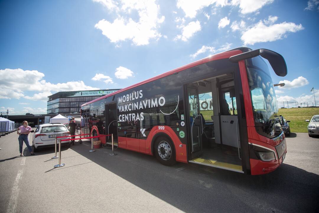 Kaune pradeda veikti mobilus vakcinavimo punktas