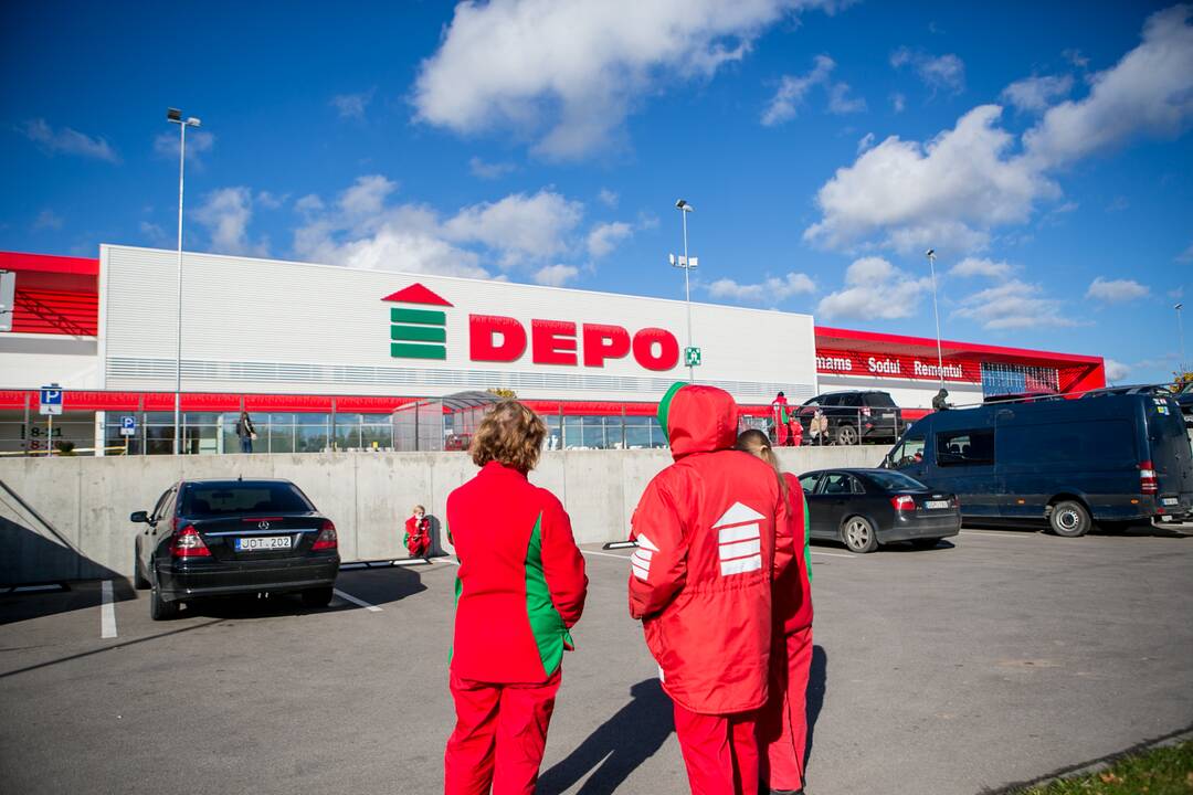 Po pranešimo apie sprogmenį iš Kauno „Depo“ evakuoti žmonės