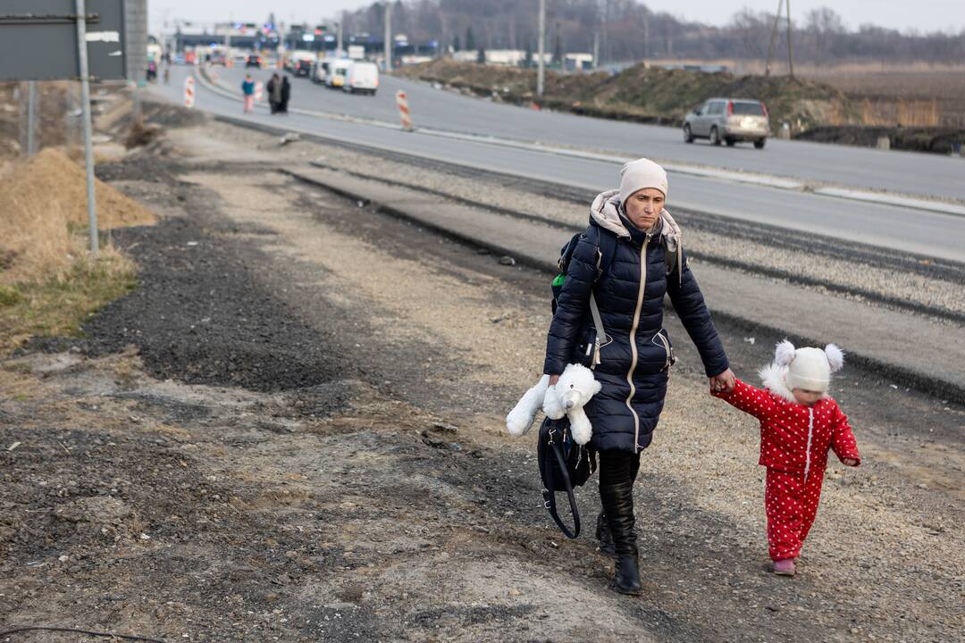 Siekiant priimti ukrainiečius, rengiamasi didinti darželinukų grupes