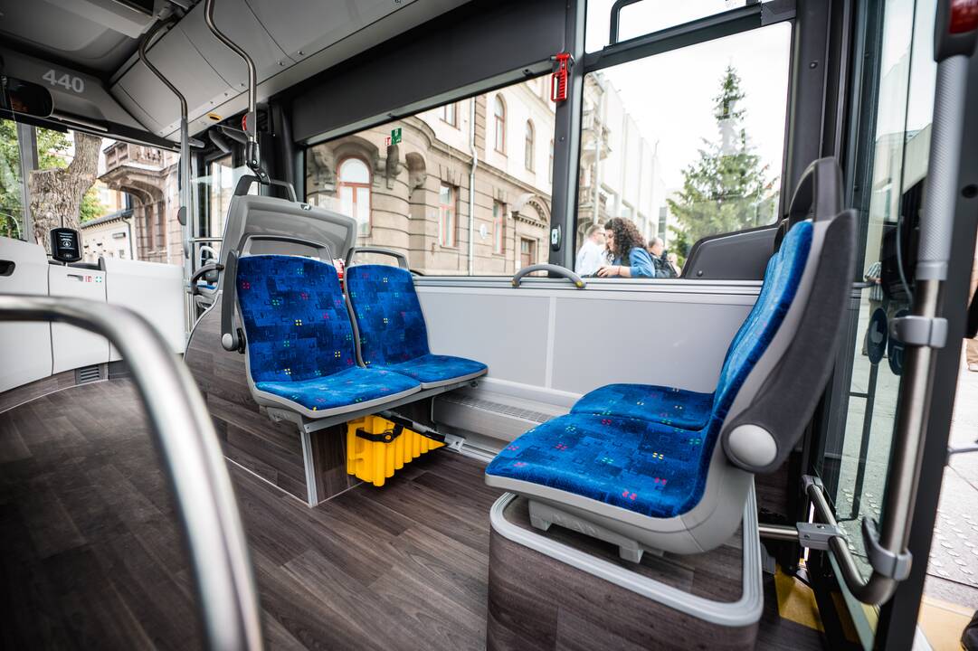 Pareiga: žymėdamas bilietą kiekvienas keleivis prisideda prie duomenų tikslumo, o tai leidžia pritaikyti kelionės maršrutą ar laiko grafiką atsižvelgiant į keleivių keliavimo įpročius.