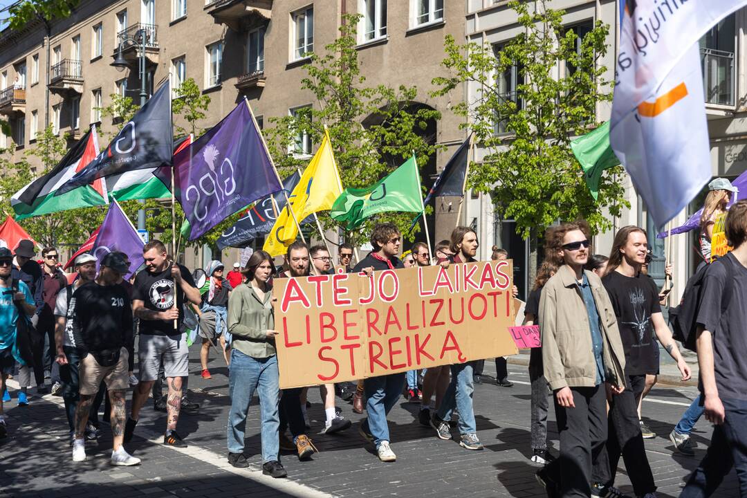 Profesinių sąjungų eitynės ir protestas Gegužės 1-osios proga