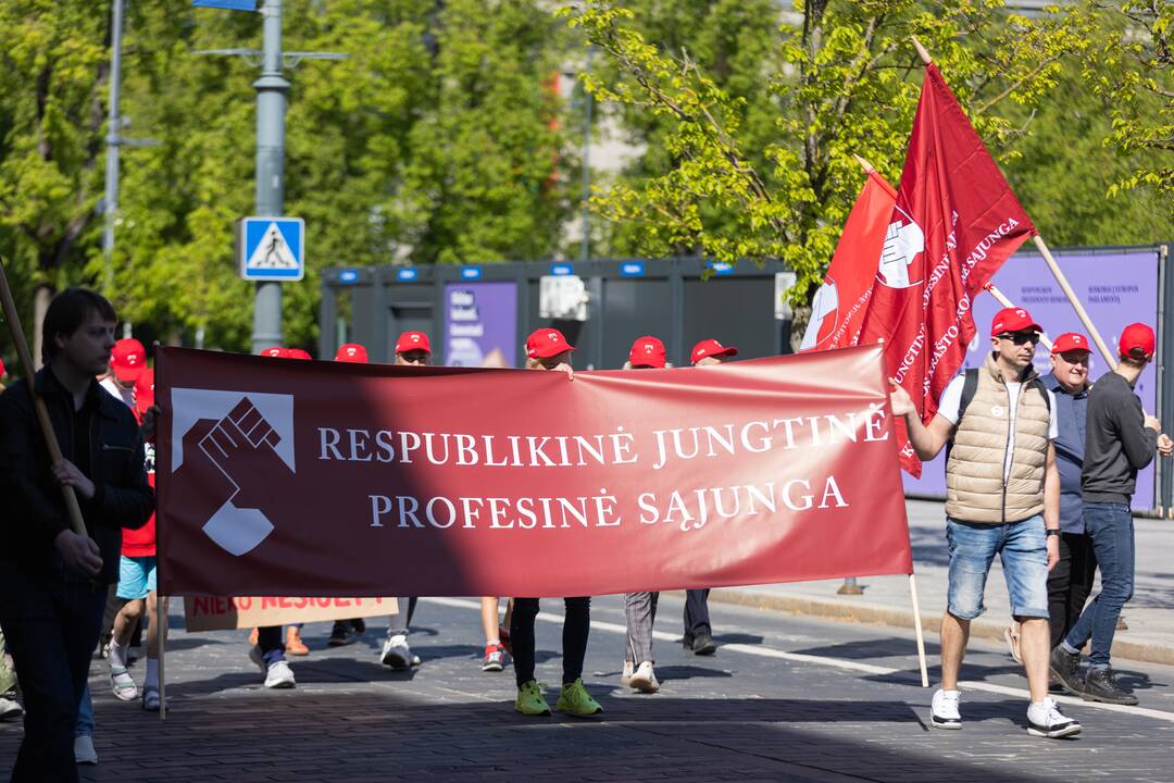 Profesinių sąjungų eitynės ir protestas Gegužės 1-osios proga