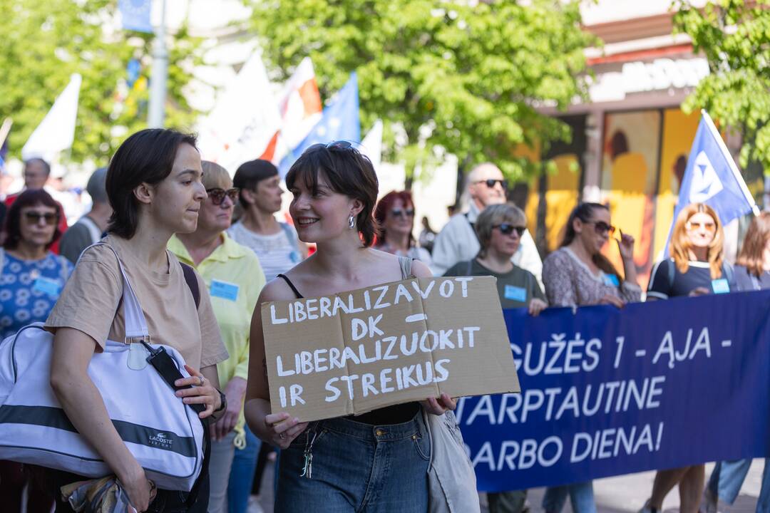 Profesinių sąjungų eitynės ir protestas Gegužės 1-osios proga