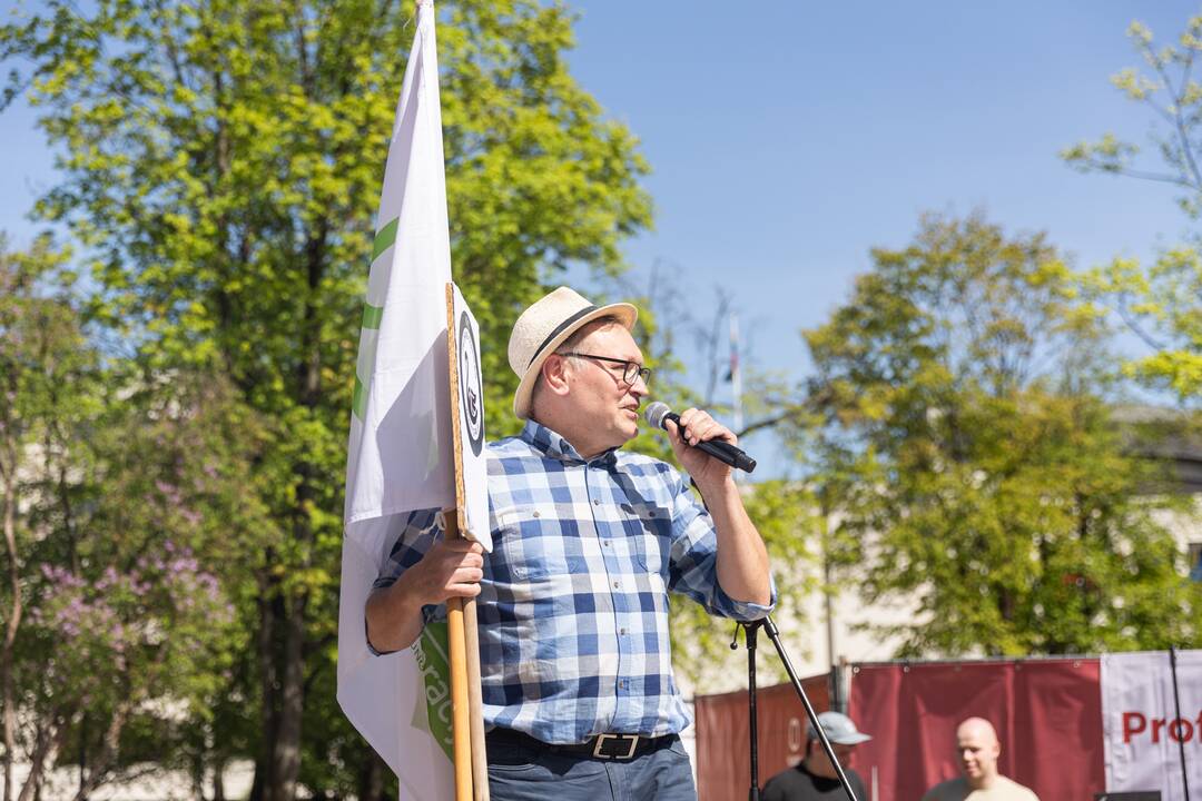 Profesinių sąjungų eitynės ir protestas Gegužės 1-osios proga