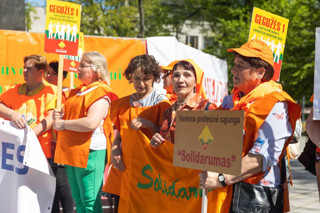 Profesinių sąjungų eitynės ir protestas Gegužės 1-osios proga