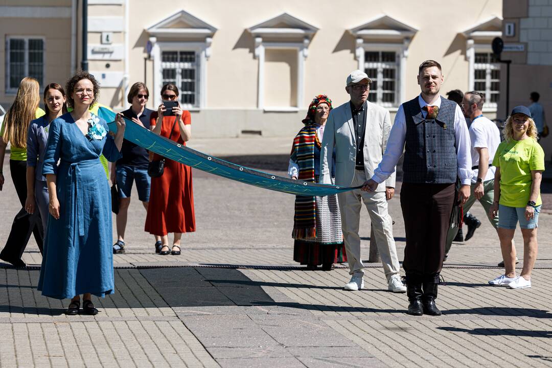 Dainų šventės vėliavos pakėlimo ceremonija Vilniuje