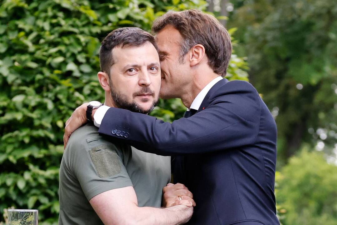 Emmanuelis Macronas ir Volodymyras Zelenskis