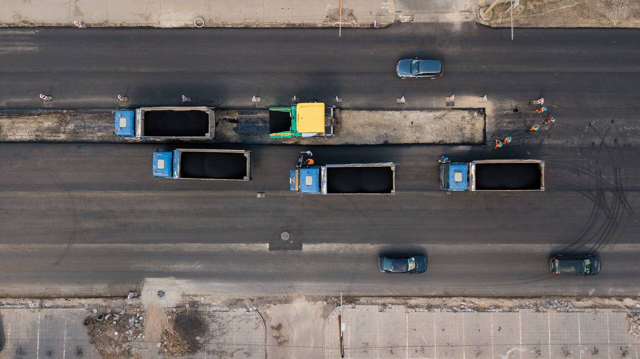 Dalyje Savanorių prospekto atnaujins važiuojamąją dangą: kelininkai dirbs naktimis