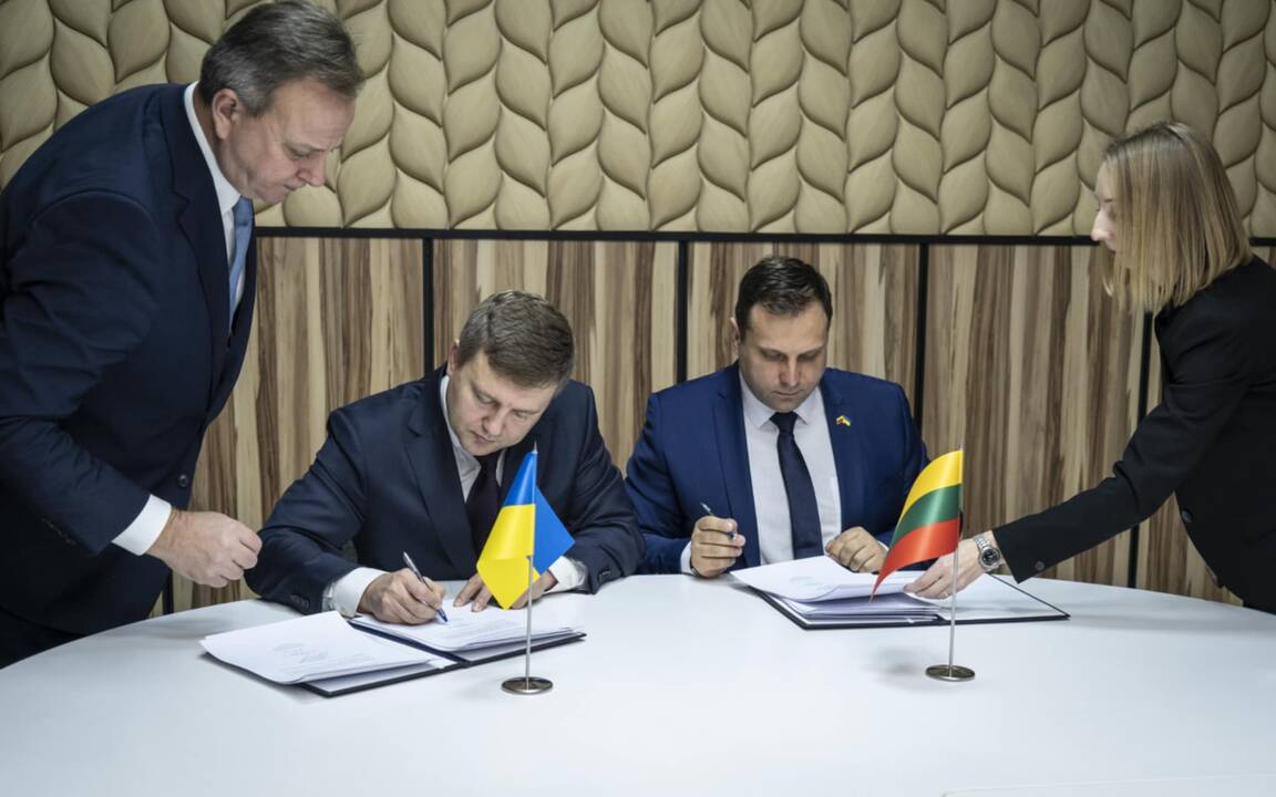 Žada tikrinti, ar per Lietuvą nevežami grūdai iš okupuotų Ukrainos teritorijų