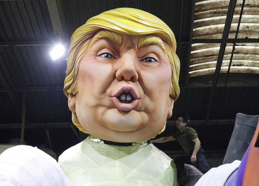 D. Trumpo prekybos karas su Kinija sukels ekonominį žlugimą? 