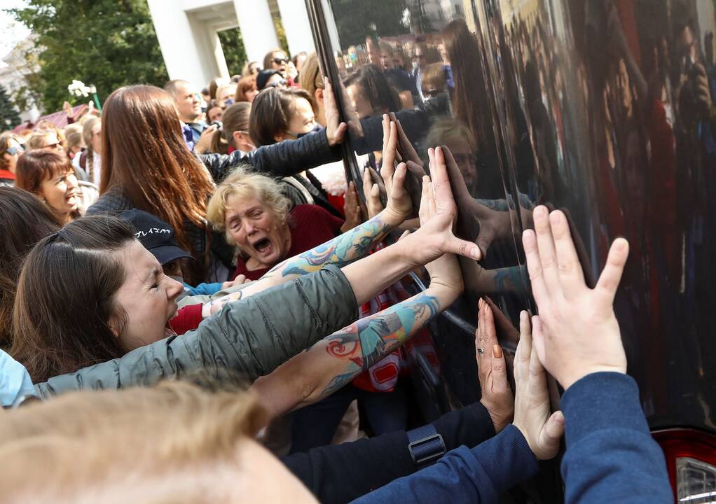 Baltarusijos milicija sulaikė moterų protesto dalyves