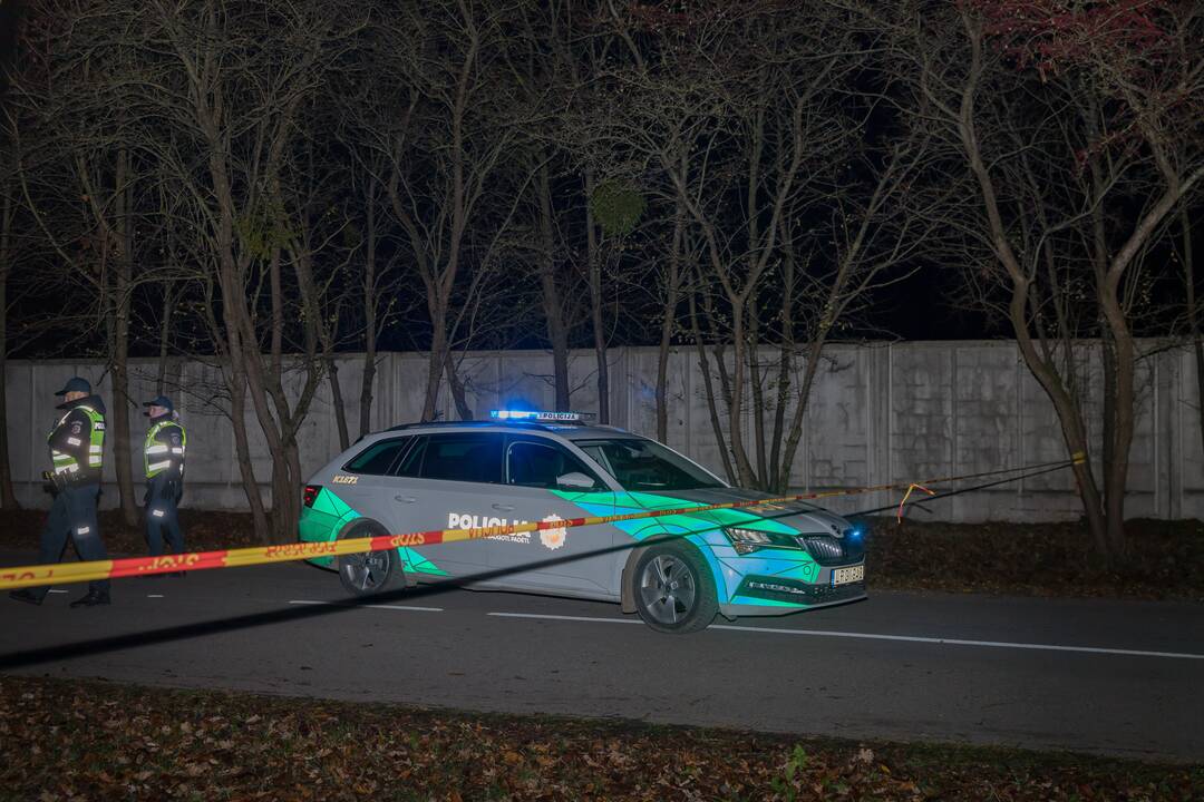 Kaune nušautas vyras, sužeista moteris