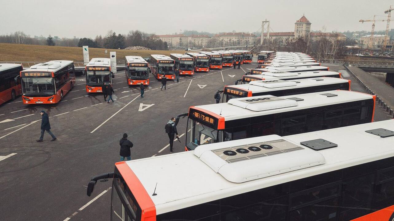 Nauji autobusai Kauno gatvėse