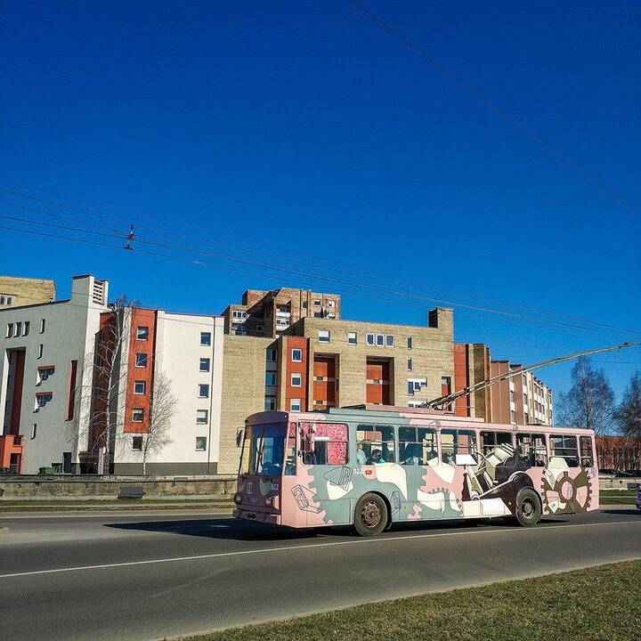 Neatpažįstamai pasikeitę senieji Kauno troleibusai