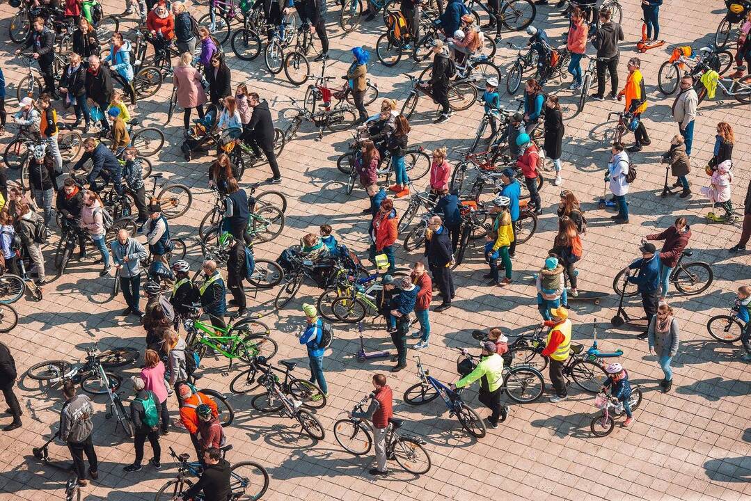 Riedynėmis Kaunas atidarė dviračių sezoną