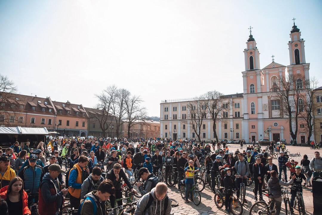 Riedynėmis Kaunas atidarė dviračių sezoną