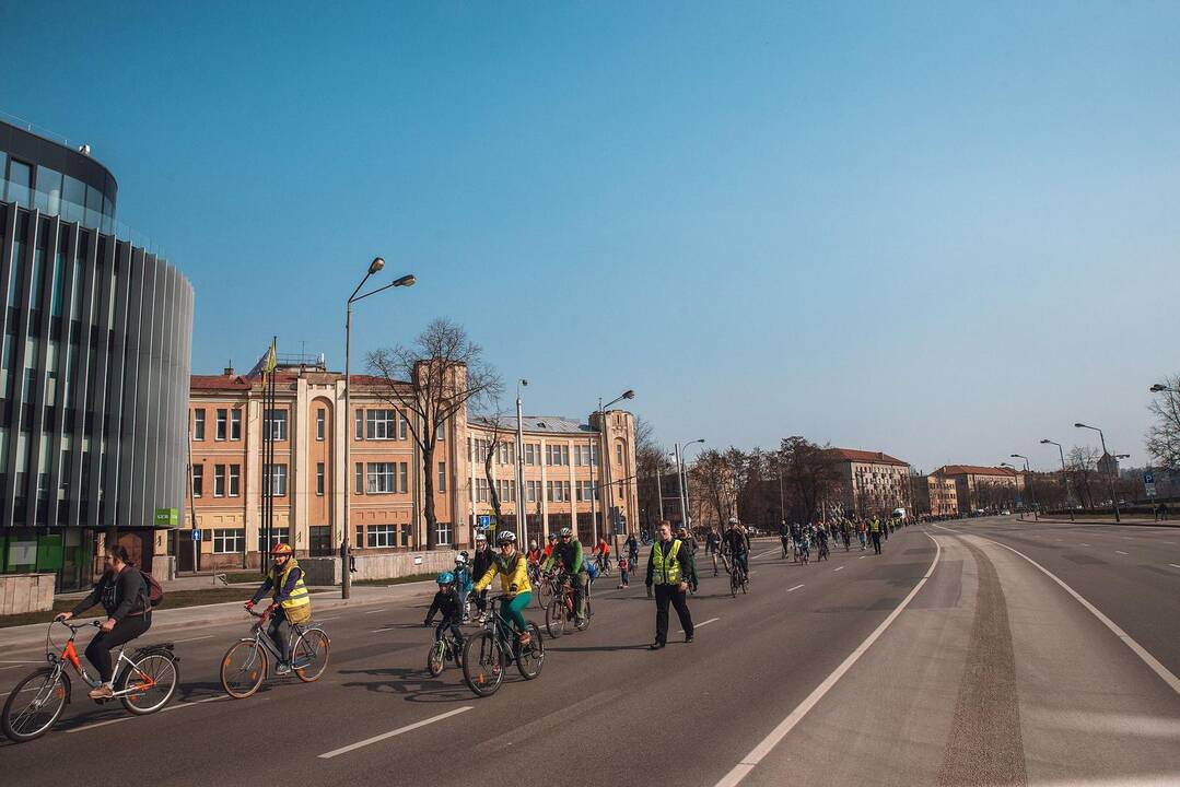 Riedynėmis Kaunas atidarė dviračių sezoną