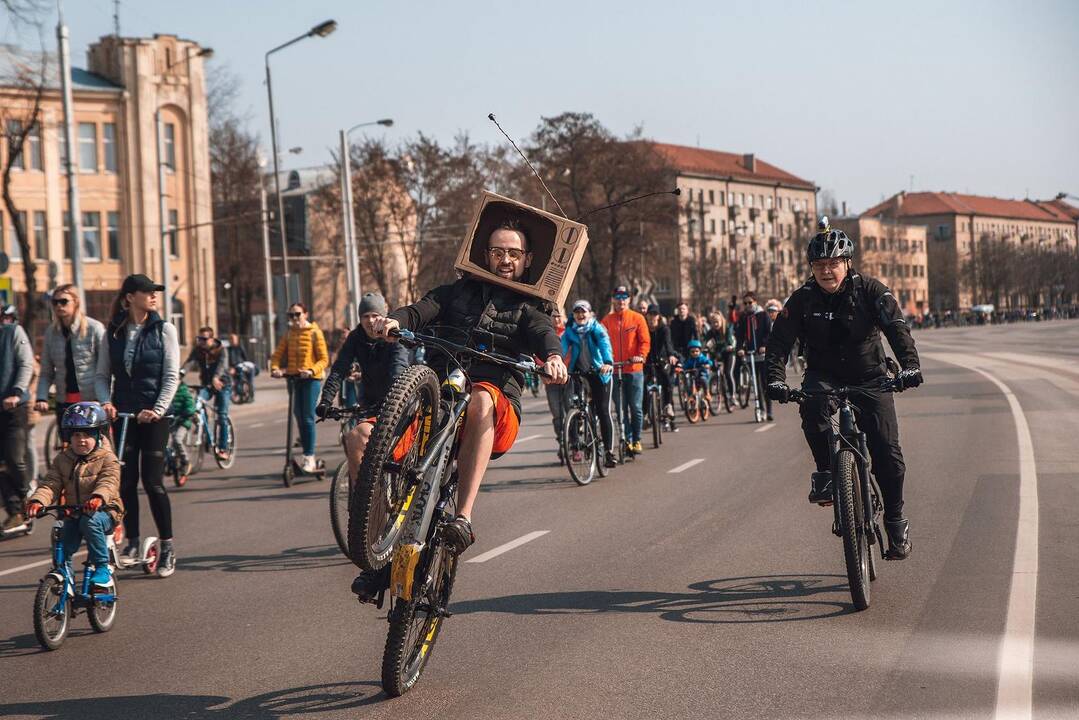 Riedynėmis Kaunas atidarė dviračių sezoną