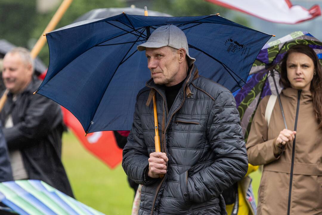 Šeimų sąjūdžio protestas prie Seimo