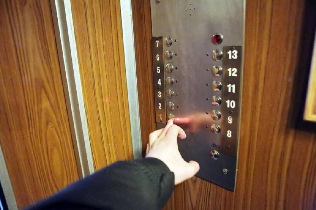 Apie 20 proc. liftų senos statybos daugiabučiuose yra avarinės būklės
