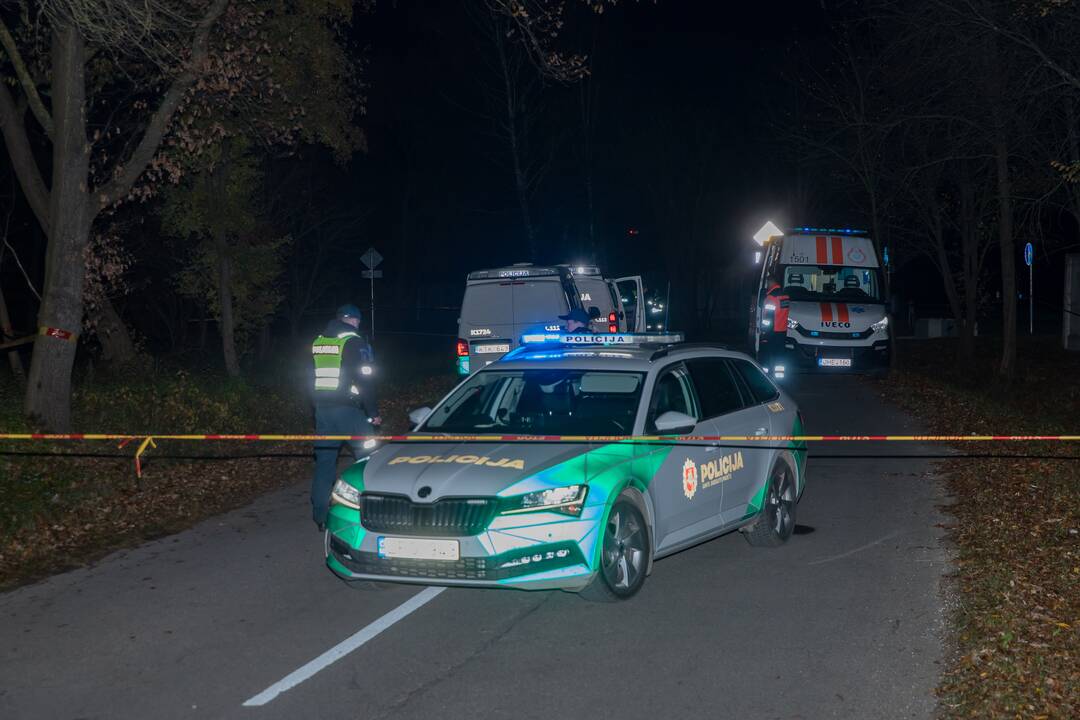 Kaune nušautas vyras, sužeista moteris