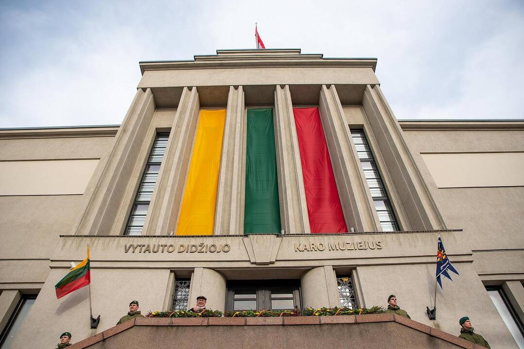 Kauniečiai švenčia Vasario 16-ąją 
