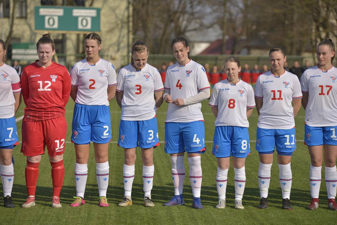 Lietuvos moterų futbolo rinktinės rungtynės su Farerų salų rinktine