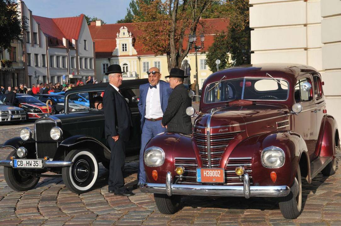 Kauno senamiestyje startavo ralis „Aplink Lietuvą 2019“ 