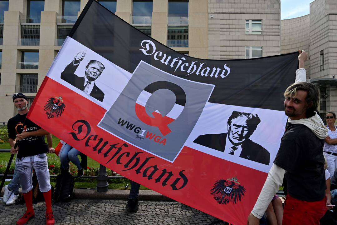 Koronaviruso skeptikų demonstracija Vokietijoje