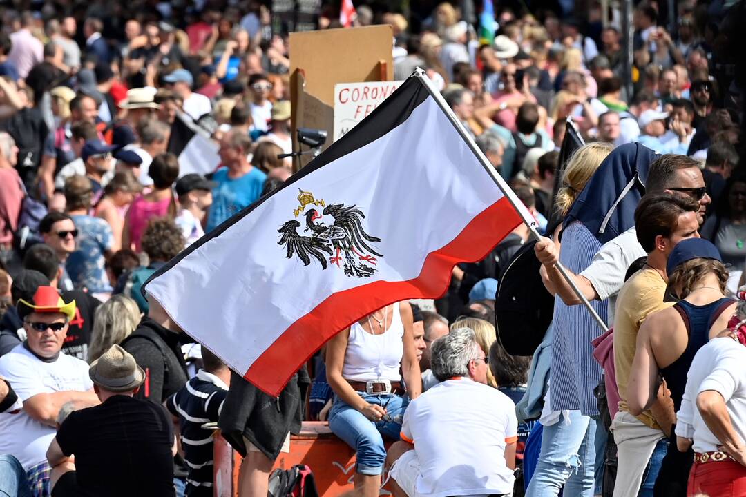 Koronaviruso skeptikų demonstracija Vokietijoje